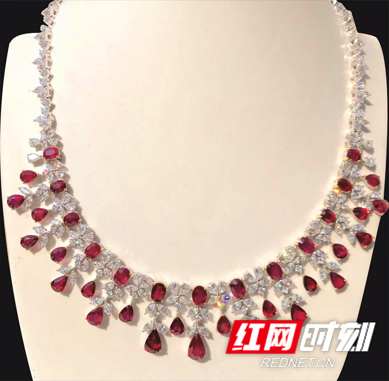 地博迎國(guó)慶｜來(lái)地博看紅色寶石文化節(jié) 共赴“晶彩”之約