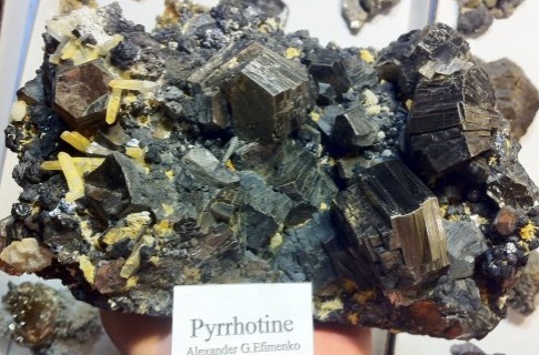 長(zhǎng)沙市譚力礦產(chǎn)品有限公司,長(zhǎng)沙礦產(chǎn)品銷(xiāo)售,工藝品銷(xiāo)售,鉆石飾品批發(fā)