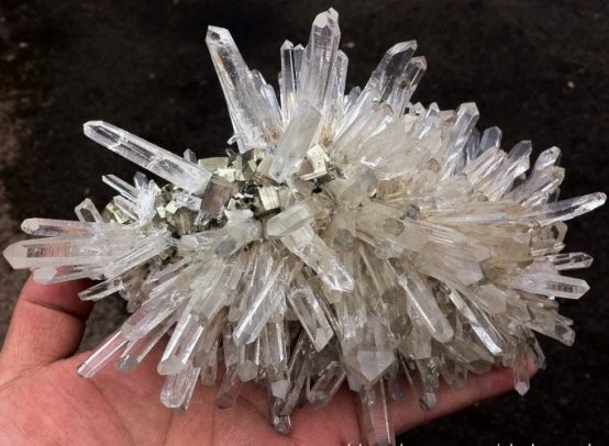 長沙市譚力礦產(chǎn)品有限公司,長沙礦產(chǎn)品銷售,工藝品銷售,鉆石飾品批發(fā) 長沙市譚力礦產(chǎn)品有限公司,長沙礦產(chǎn)品銷售,工藝品銷售,鉆石飾品批發(fā)