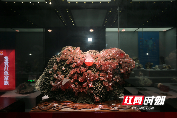 譚力礦晶-礦物標(biāo)本,礦物晶體,地質(zhì)標(biāo)本,寶石標(biāo)本,礦晶 